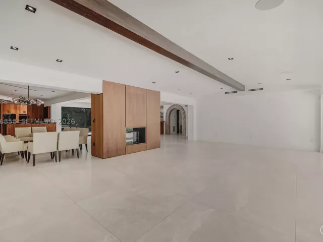 5-bedroom home for rent in Miami - 4775 SW 85th St - MondialRealty