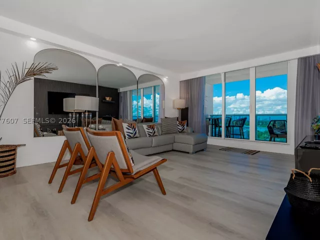 1-bedroom condo for rent in Miami Beach - 2301 Collins Ave 1134 - MondialRealty