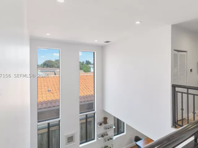 3-bedroom home for sale in Miami - 1211 SW 14th Ave 1211 - MondialRealty