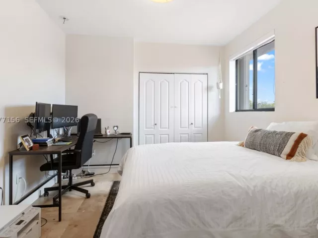 3-bedroom home for sale in Miami - 1211 SW 14th Ave 1211 - MondialRealty