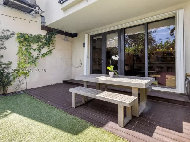 3-bedroom home for sale in Miami - 1211 SW 14th Ave 1211 - MondialRealty