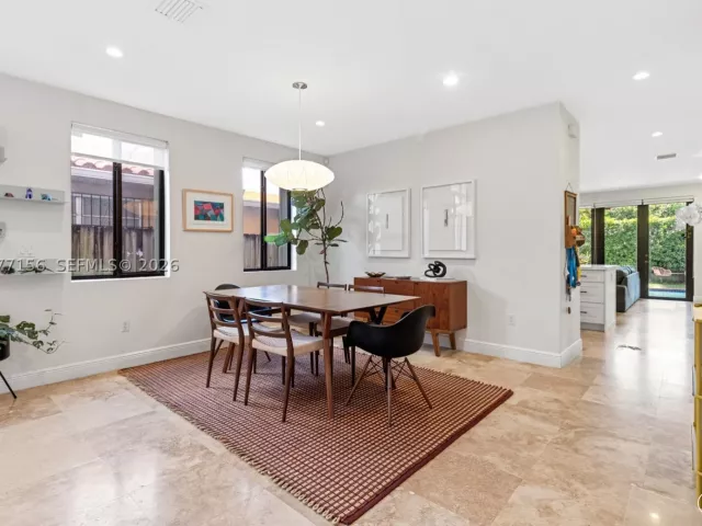 3-bedroom home for sale in Miami - 1211 SW 14th Ave 1211 - MondialRealty
