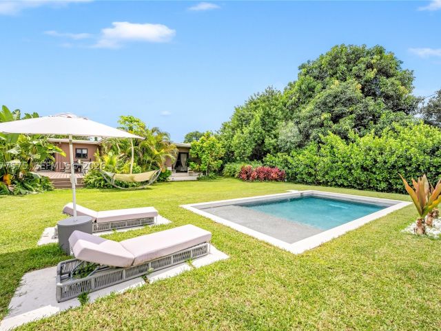 3-bedroom home for sale in Miami - 12230 NW 22nd Ct - MondialRealty