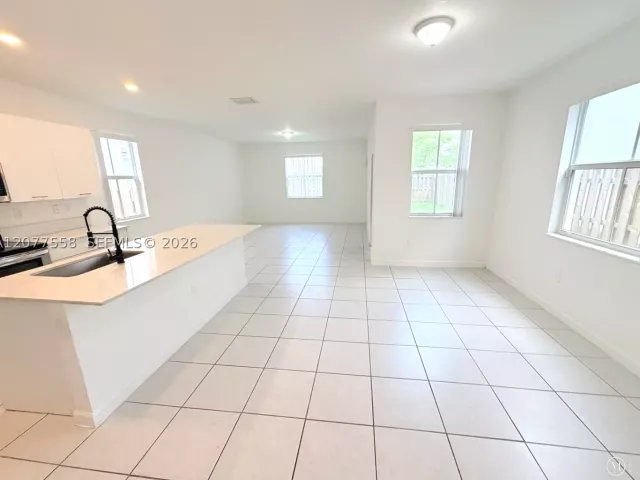 3-bedroom home for sale in Miami - 2405 NW 131st Cir - MondialRealty