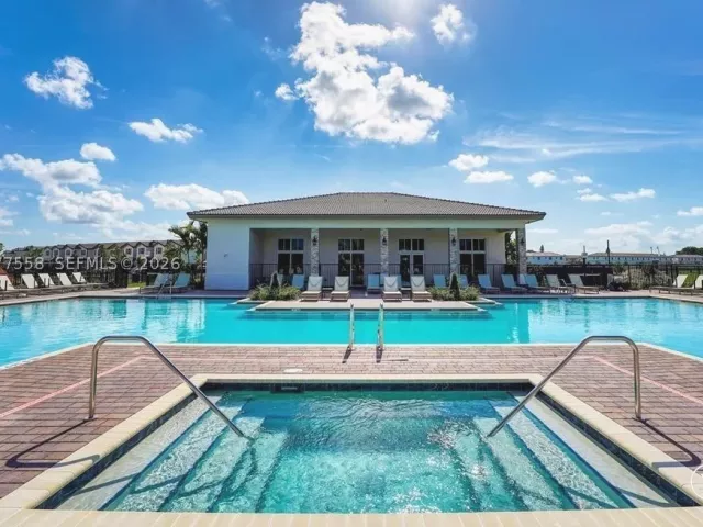 3-bedroom home for sale in Miami - 2405 NW 131st Cir - MondialRealty