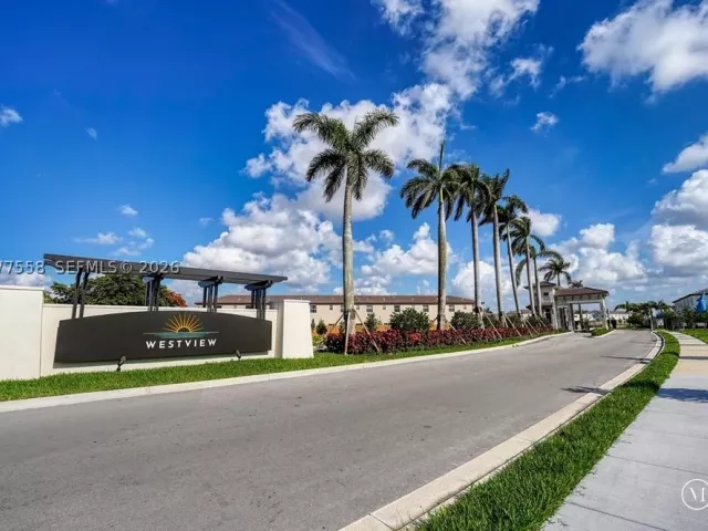 3-bedroom home for sale in Miami - 2405 NW 131st Cir - MondialRealty