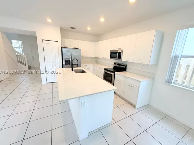3-bedroom home for sale in Miami - 2405 NW 131st Cir - MondialRealty