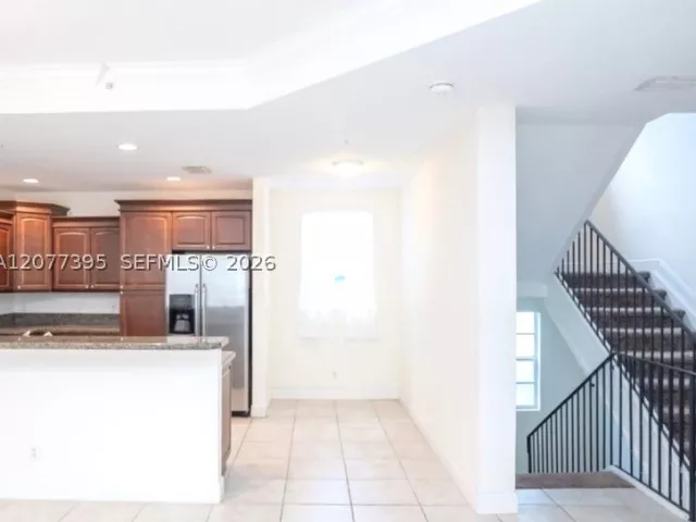 3-bedroom home for rent in Wilton Manors - 2685 NE 9th Ave 4 - MondialRealty