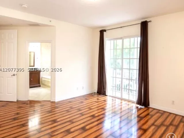 3-bedroom home for rent in Wilton Manors - 2685 NE 9th Ave 4 - MondialRealty