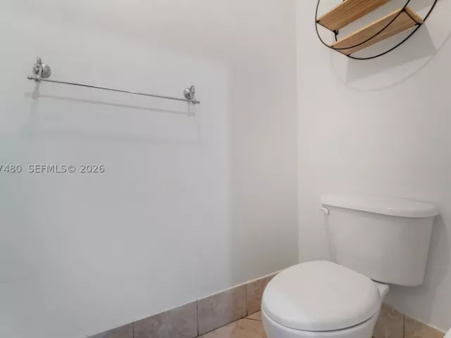2-bedroom home for sale in Miami - 15354 SW 36th Ter - MondialRealty