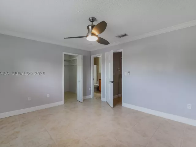 2-bedroom home for sale in Miami - 15354 SW 36th Ter - MondialRealty