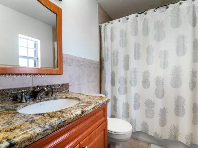 2-bedroom home for sale in Miami - 15354 SW 36th Ter - MondialRealty