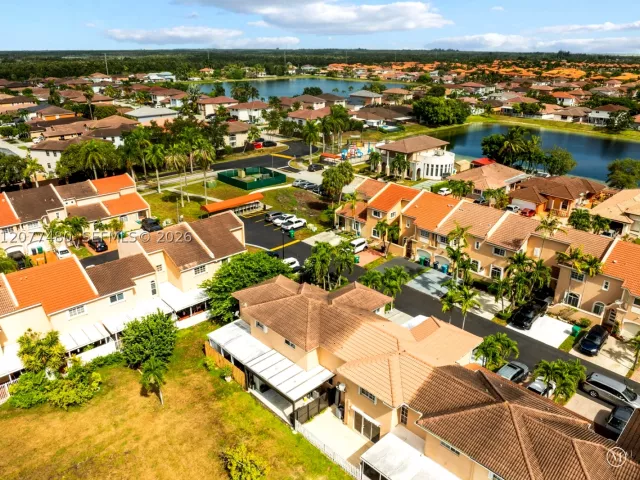 2-bedroom home for sale in Miami - 15354 SW 36th Ter - MondialRealty