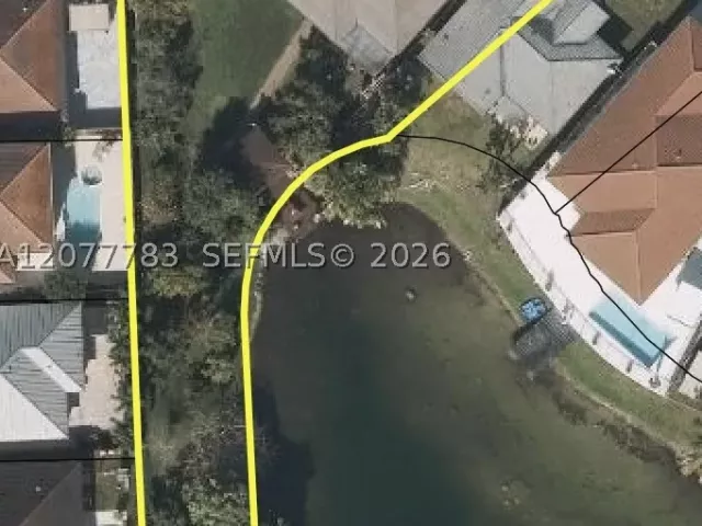 4-bedroom home for sale in Miami - 7920 SW 163rd Pl - MondialRealty