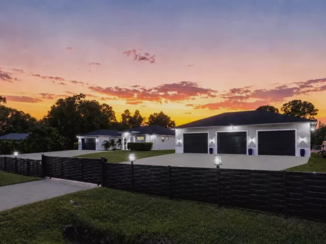 4-bedroom home for sale in West Palm Beach - 12291 70th Place N - MondialRealty