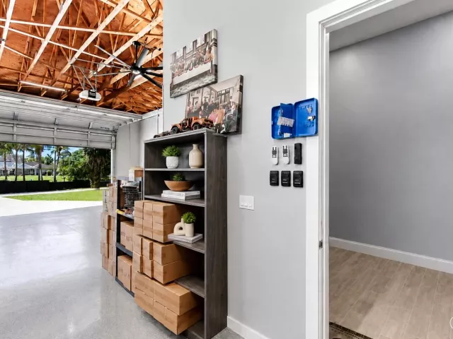 4-bedroom home for sale in West Palm Beach - 12291 70th Place N - MondialRealty