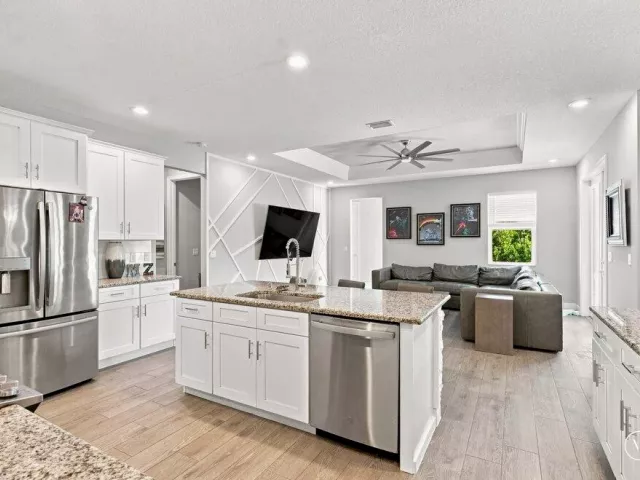 4-bedroom home for sale in West Palm Beach - 12291 70th Place N - MondialRealty