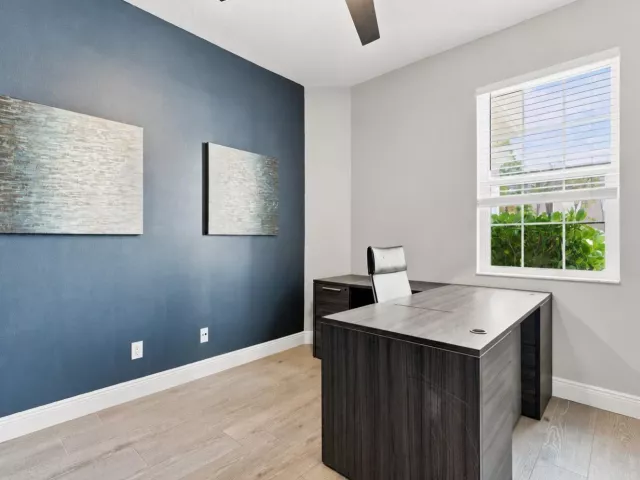4-bedroom home for sale in West Palm Beach - 12291 70th Place N - MondialRealty