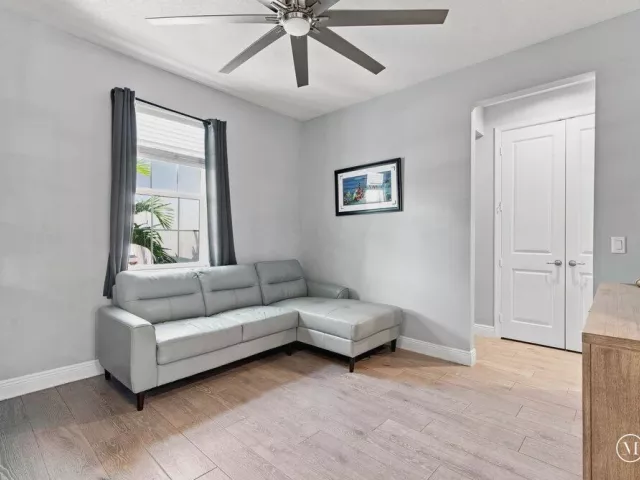 4-bedroom home for sale in West Palm Beach - 12291 70th Place N - MondialRealty
