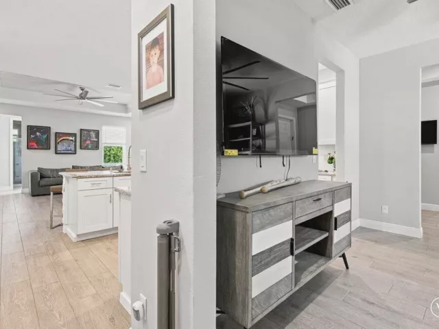 4-bedroom home for sale in West Palm Beach - 12291 70th Place N - MondialRealty