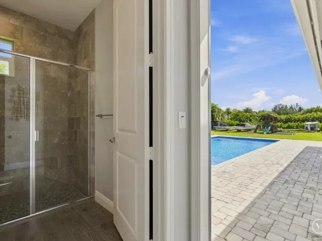 4-bedroom home for sale in West Palm Beach - 12291 70th Place N - MondialRealty