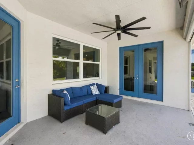 4-bedroom home for sale in West Palm Beach - 12291 70th Place N - MondialRealty