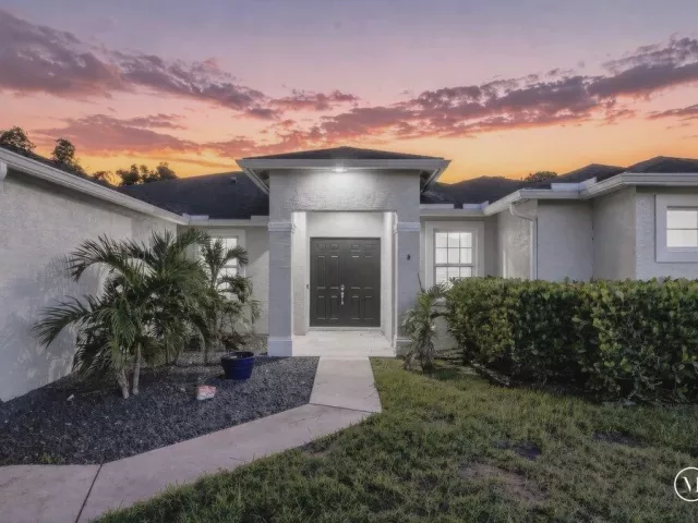 4-bedroom home for sale in West Palm Beach - 12291 70th Place N - MondialRealty