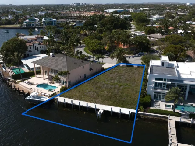 5-bedroom home for sale in Pompano Beach - 2520 SE 7th Drive - MondialRealty