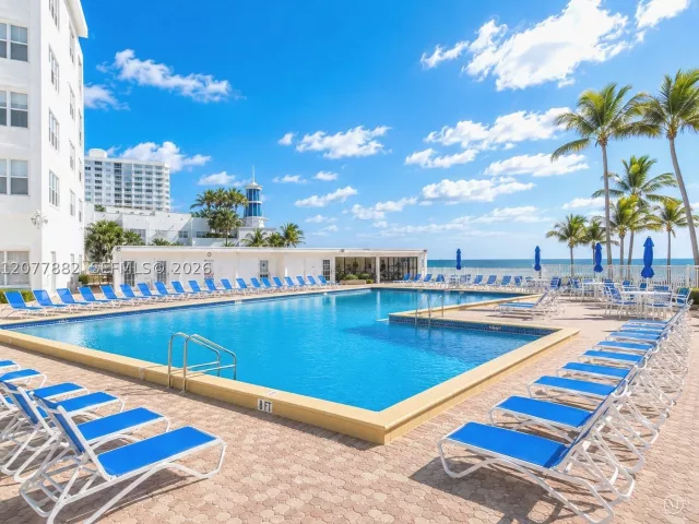 2-bedroom condo for rent in Hollywood - 3505 S Ocean Dr 206 - MondialRealty