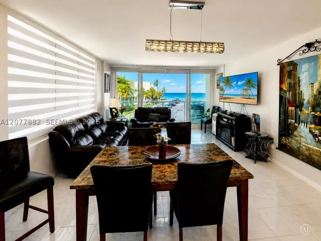 2-bedroom condo for rent in Hollywood - 3505 S Ocean Dr 206 - MondialRealty