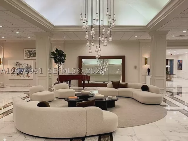 2-bedroom condo for rent in Miami Beach - 5600 Collins Ave 16P - MondialRealty