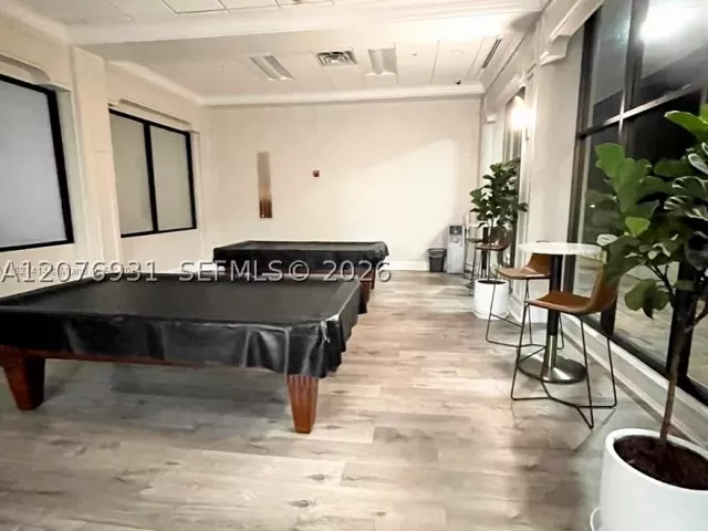 2-bedroom condo for rent in Miami Beach - 5600 Collins Ave 16P - MondialRealty