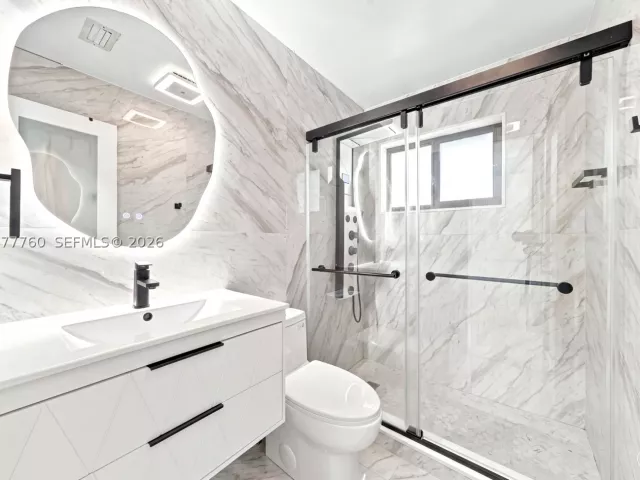 3-bedroom home for sale in Miami - 10125 SW 84th St - MondialRealty