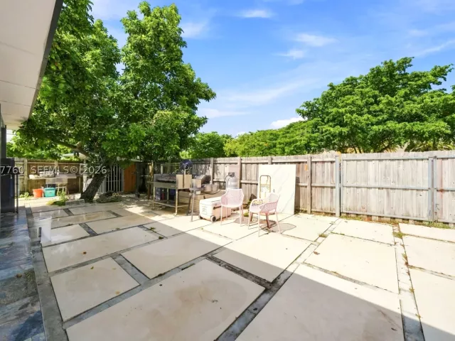 3-bedroom home for sale in Miami - 10125 SW 84th St - MondialRealty