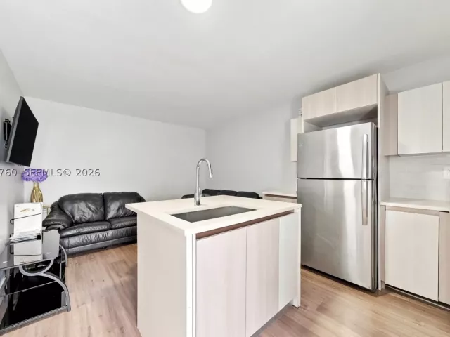 3-bedroom home for sale in Miami - 10125 SW 84th St - MondialRealty