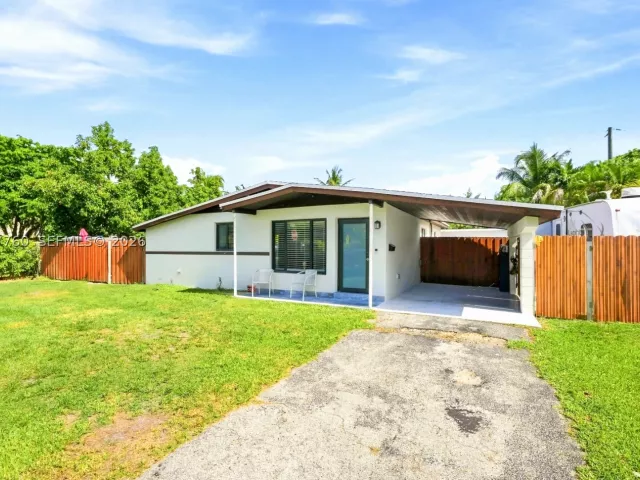 3-bedroom home for sale in Miami - 10125 SW 84th St - MondialRealty