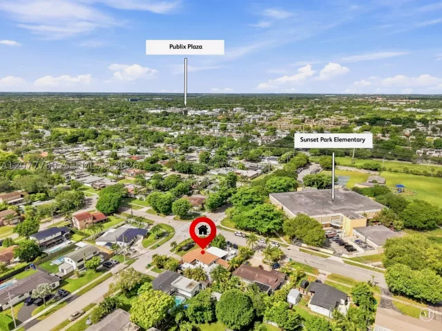 3-bedroom home for sale in Miami - 10125 SW 84th St - MondialRealty