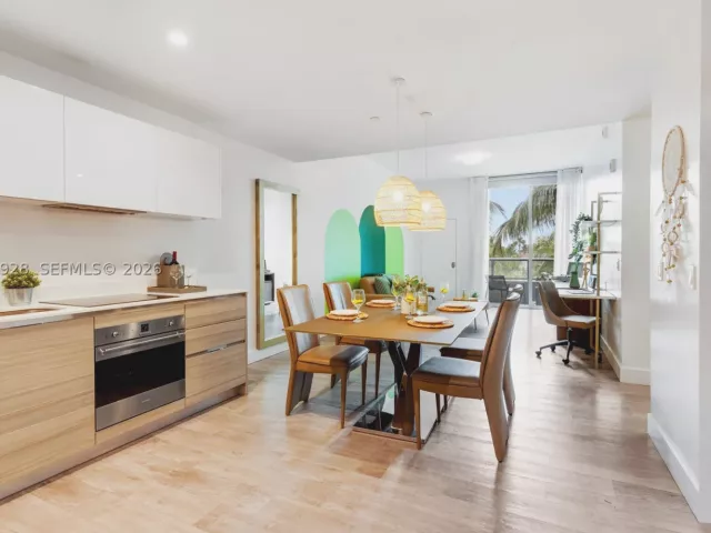 1-bedroom condo for sale in Hollywood - 777 N Ocean Dr N214 - MondialRealty