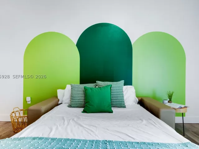 1-bedroom condo for sale in Hollywood - 777 N Ocean Dr N214 - MondialRealty