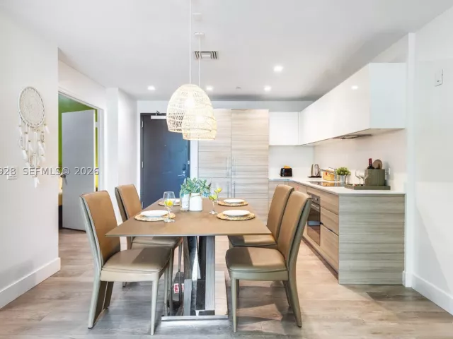1-bedroom condo for sale in Hollywood - 777 N Ocean Dr N214 - MondialRealty
