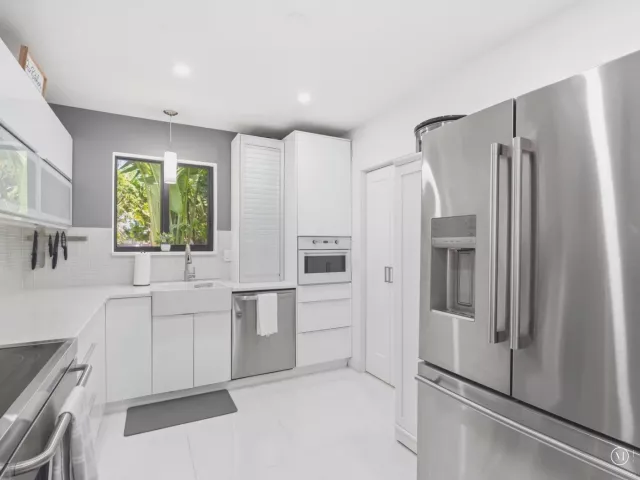 3-bedroom home for sale in Hollywood - 2860 MONROE Street - MondialRealty