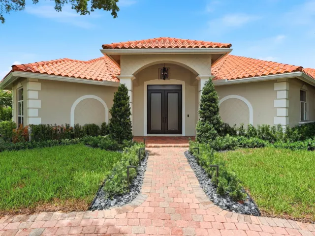 3-bedroom home for sale in Delray Beach - 950 Greensward Lane - MondialRealty