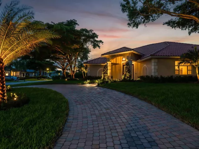 3-bedroom home for sale in Delray Beach - 950 Greensward Lane - MondialRealty