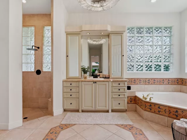 3-bedroom home for sale in Delray Beach - 950 Greensward Lane - MondialRealty