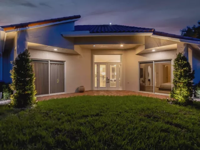 3-bedroom home for sale in Delray Beach - 950 Greensward Lane - MondialRealty