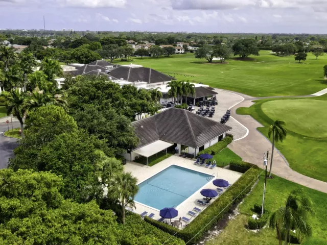 3-bedroom home for sale in Delray Beach - 950 Greensward Lane - MondialRealty