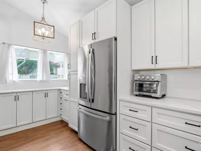 3-bedroom home for sale in West Palm Beach - 944 Dickens Place - MondialRealty