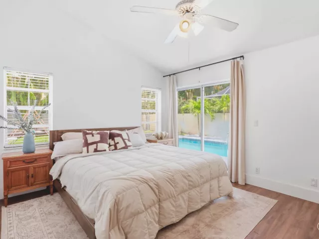 3-bedroom home for sale in West Palm Beach - 944 Dickens Place - MondialRealty