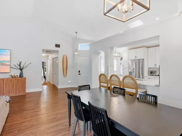 3-bedroom home for sale in West Palm Beach - 944 Dickens Place - MondialRealty