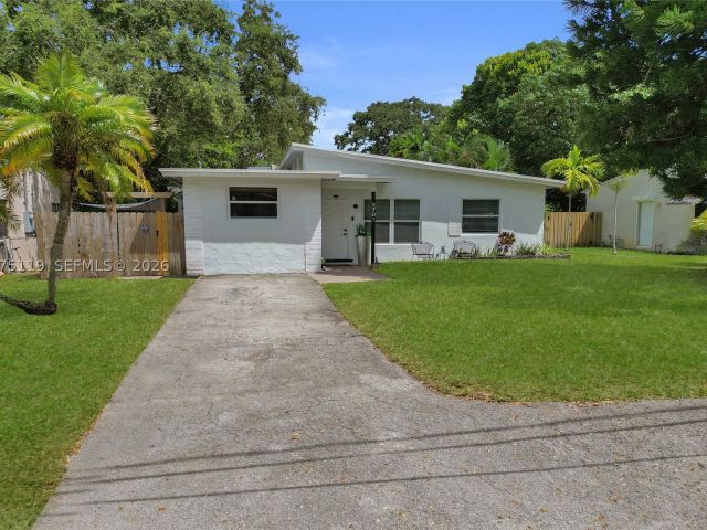 4-bedroom home for sale in Hollywood - 2701 Garfield St - MondialRealty